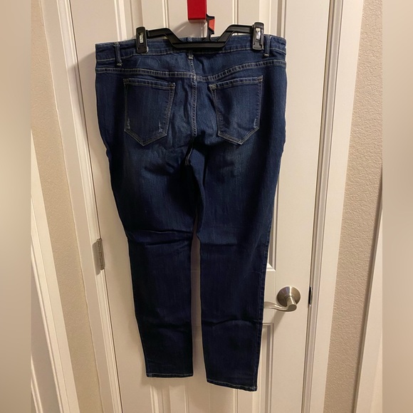 Simply Vera Wang 16 Jeans Skinny Mid Rise Stretch Dark Blue Denim - Picture 3 of 7